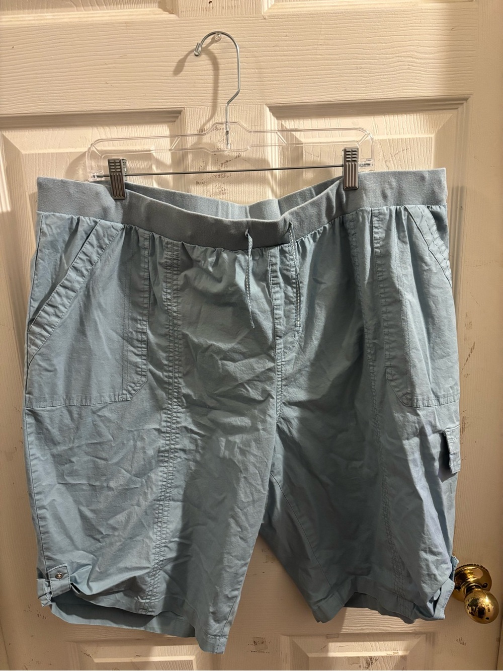 NWOT Cato Light Blue Drawstring PLUS SIZE SOLID CARGO BERMUDA SHORTS